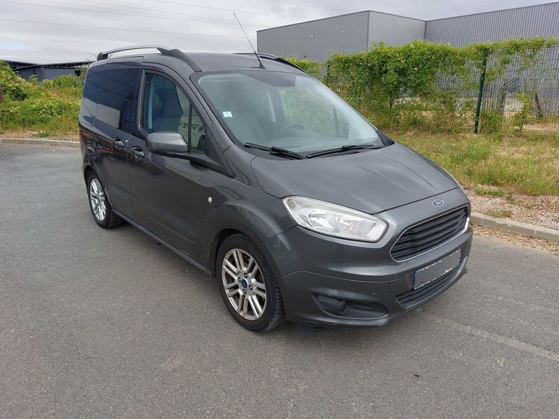 Ford Tourneo 1.0 EcoBoost Titanium 2017 – снимка 6