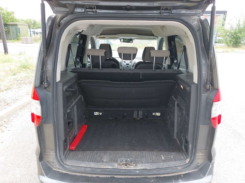 Ford Tourneo 1.0 EcoBoost Titanium 2017 – снимка 9
