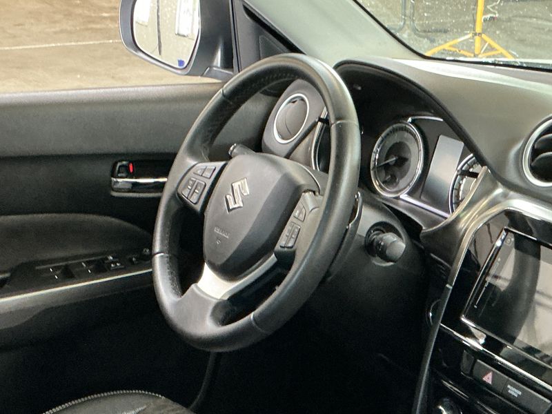 Suzuki Vitara 1.4 BoosterJet Comfort + 4x4 2020 – снимка 23