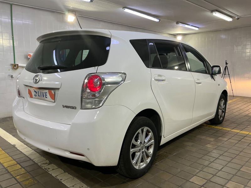 Toyota Verso 1.6 Active 2011 – снимка 2