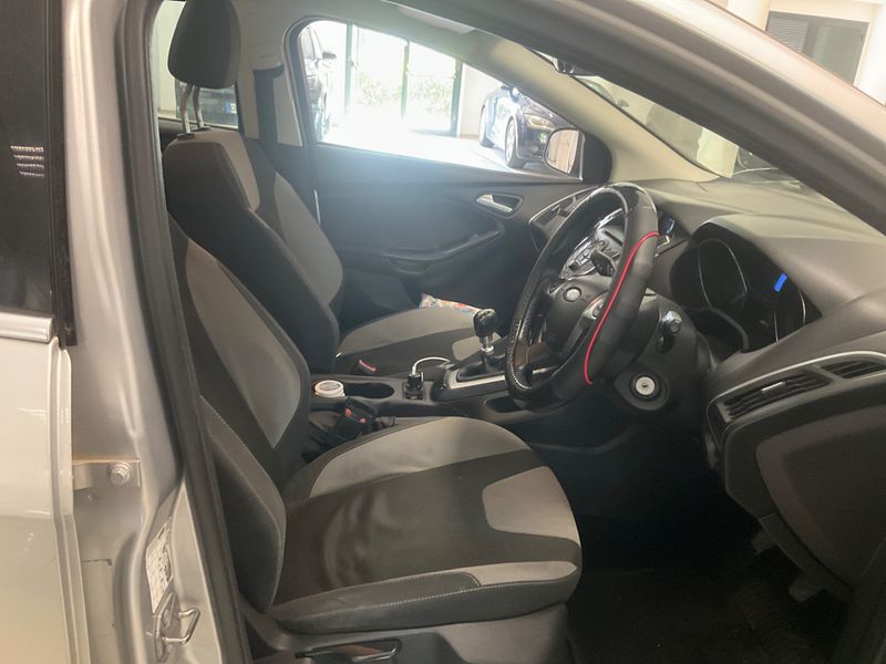 Ford Focus 1.6 TDCi Sport 2013 – снимка 3
