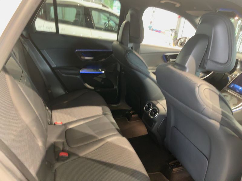 Mercedes-Benz GLC-Klasse GLC 220 d Mild-Hybrid 4Matic Avantgarde 2023 – снимка 19