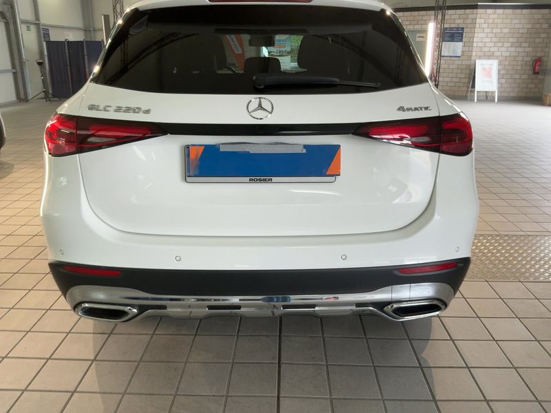 Mercedes-Benz GLC-Klasse GLC 220 d Mild-Hybrid 4Matic Avantgarde 2023 – снимка 7