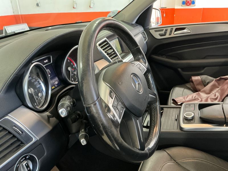 Mercedes-Benz GLE-Klasse GLE 350 d 4Matic AMG Line 2015 – снимка 24