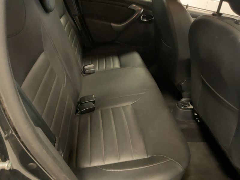 Dacia Duster 1.2 TCe Prestige 4x2 2016 – снимка 19