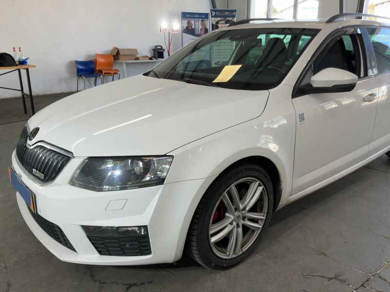 Skoda Octavia 2.0 TDI RS 2014 – снимка 2
