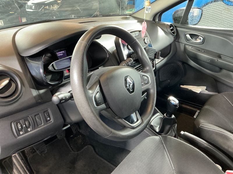 Renault Clio 1.5 dCi Energy Life 2017 – снимка 24