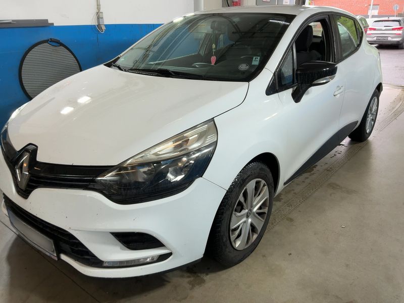 Renault Clio 1.5 dCi Energy Life 2017 – снимка 2