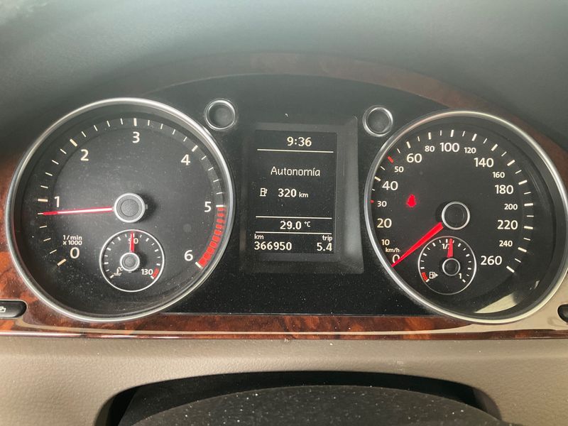 Volkswagen Passat 2.0 TDI Highline 2009 – снимка 4