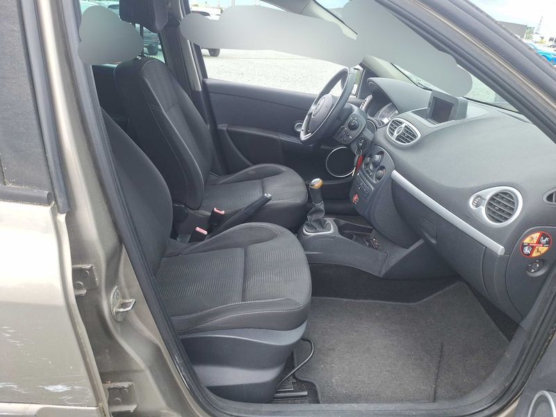 Renault Clio 1.5 dCi Dynamique TomTom 2010 – снимка 10