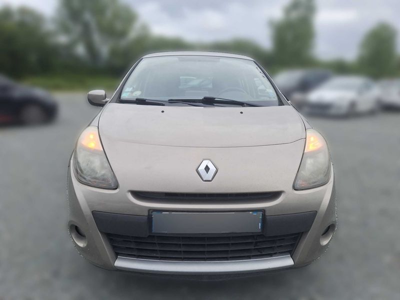 Renault Clio 1.5 dCi Dynamique TomTom 2010 – снимка 7
