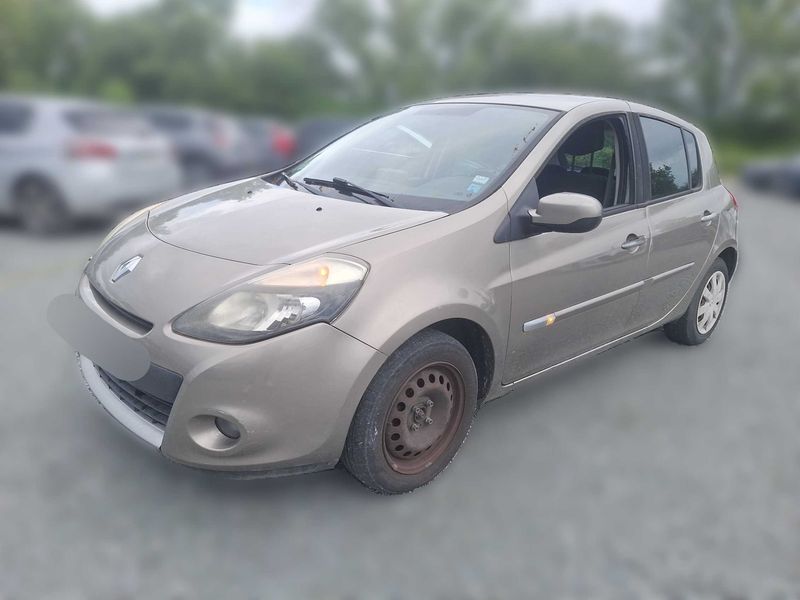 Renault Clio 1.5 dCi Dynamique TomTom 2010 – снимка 2
