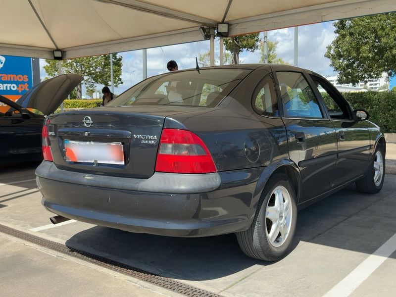 Opel Vectra 2.0 Basis 1997 – снимка 8