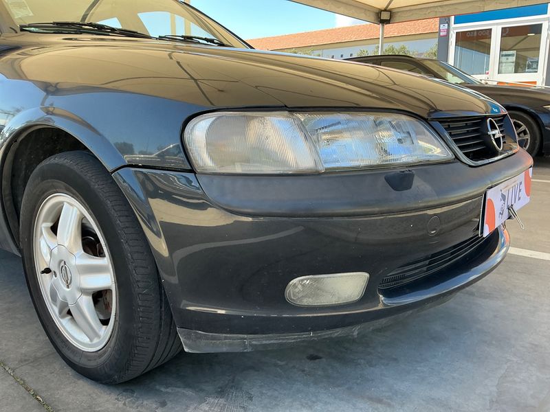Opel Vectra 2.0 Basis 1997 – снимка 47