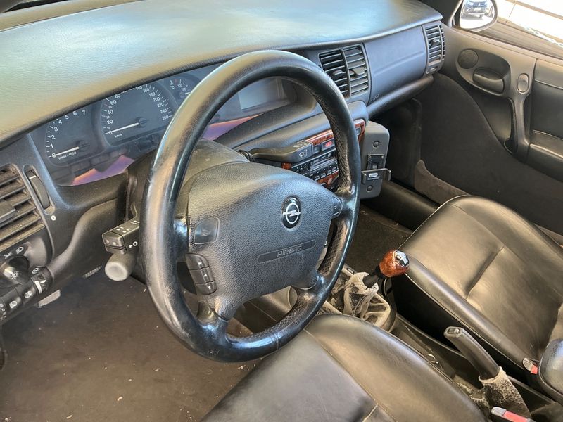 Opel Vectra 2.0 Basis 1997 – снимка 32
