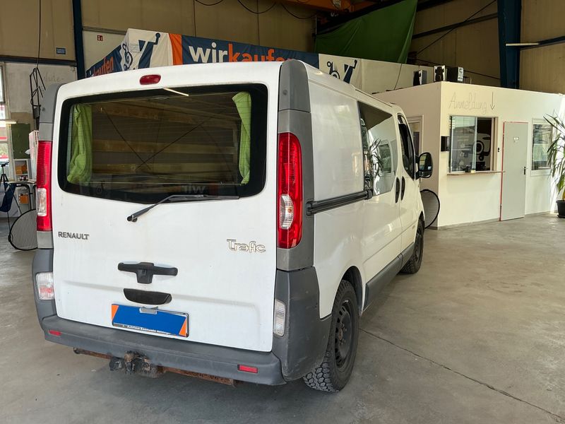 Renault Trafic 2.0 dCi L1H1 2,7t 2007 – снимка 2