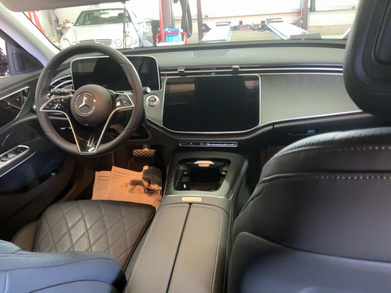 Mercedes-Benz E-Klasse E 200 Mild-Hybrid T Avantgarde Advanced 2024 – снимка 17