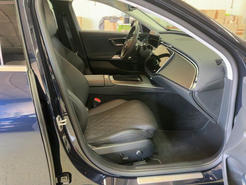 Mercedes-Benz E-Klasse E 200 Mild-Hybrid T Avantgarde Advanced 2024 – снимка 16