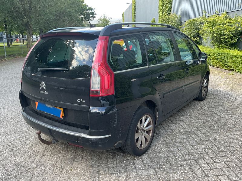 Citroen C4 Grand Picasso 1.6 THP Tendance 2011 – снимка 2
