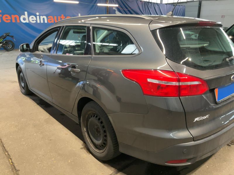 Ford Focus 1.0 EcoBoost Business 2018 – снимка 6
