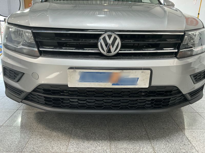 Volkswagen Tiguan 2.0 TDI Trendline 4Motion BlueMotion Tech 2017 – снимка 31