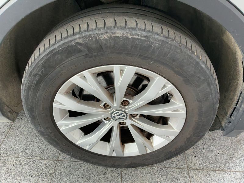 Volkswagen Tiguan 2.0 TDI Trendline 4Motion BlueMotion Tech 2017 – снимка 11