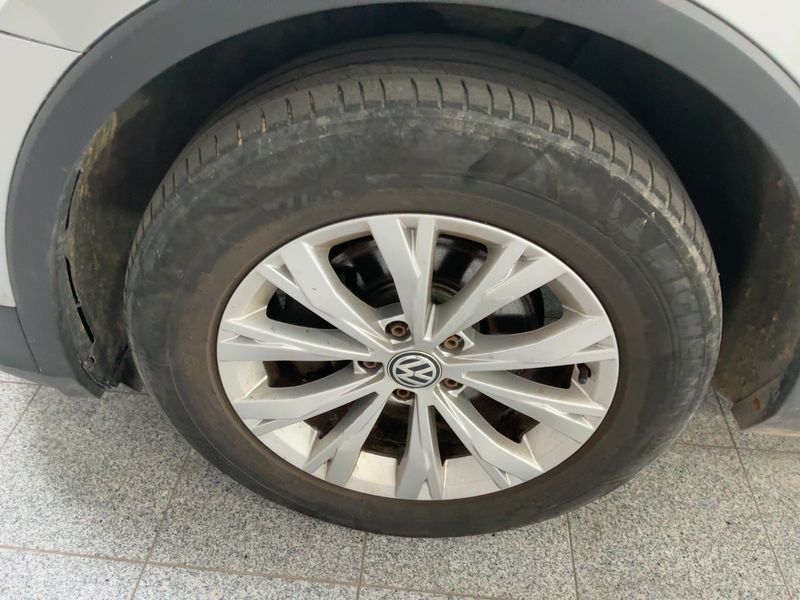 Volkswagen Tiguan 2.0 TDI Trendline 4Motion BlueMotion Tech 2017 – снимка 3