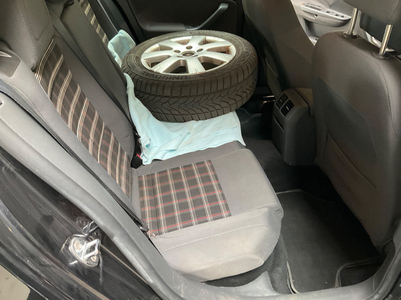 Volkswagen Golf V 2.0 TFSI GTI 2007 – снимка 31