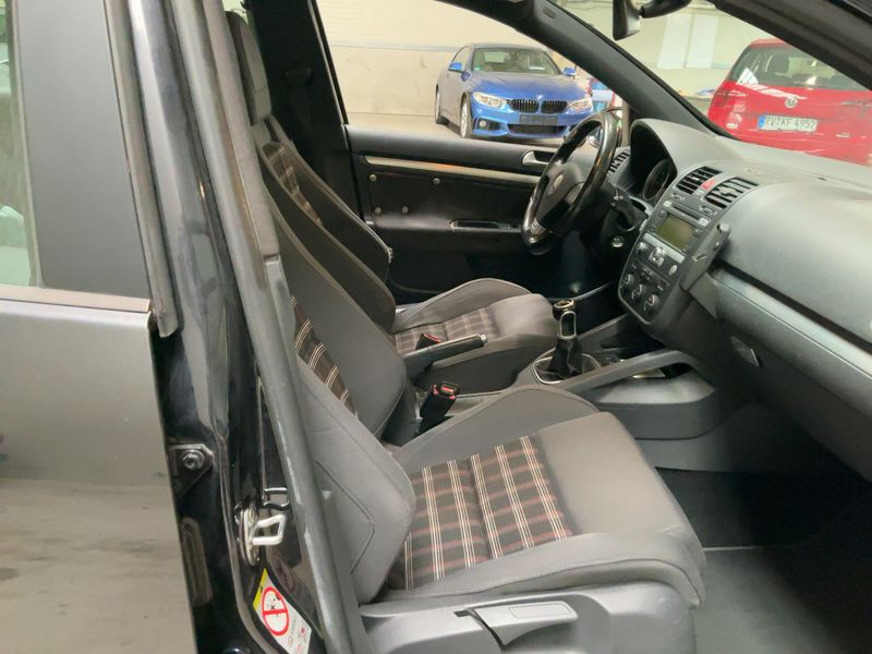 Volkswagen Golf V 2.0 TFSI GTI 2007 – снимка 17