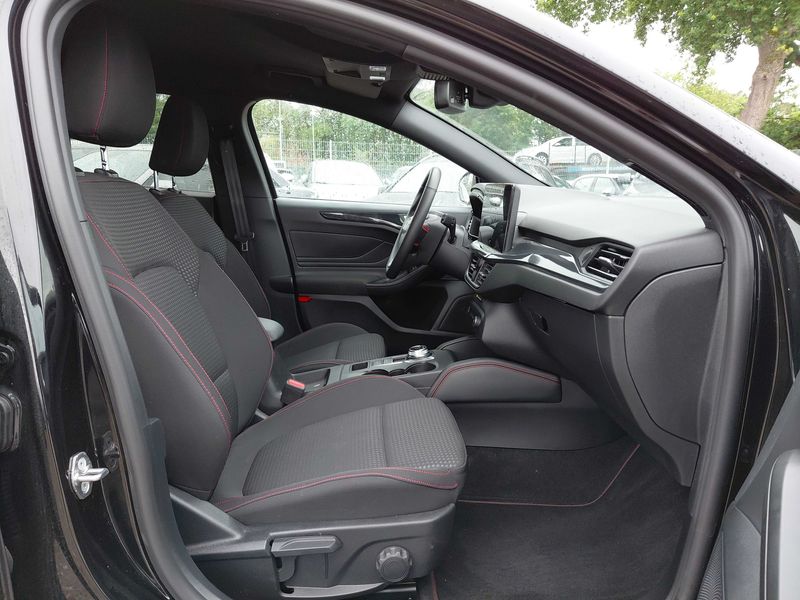 Ford Focus 1.5 TDCi EcoBlue ST-Line X 2024 – снимка 10