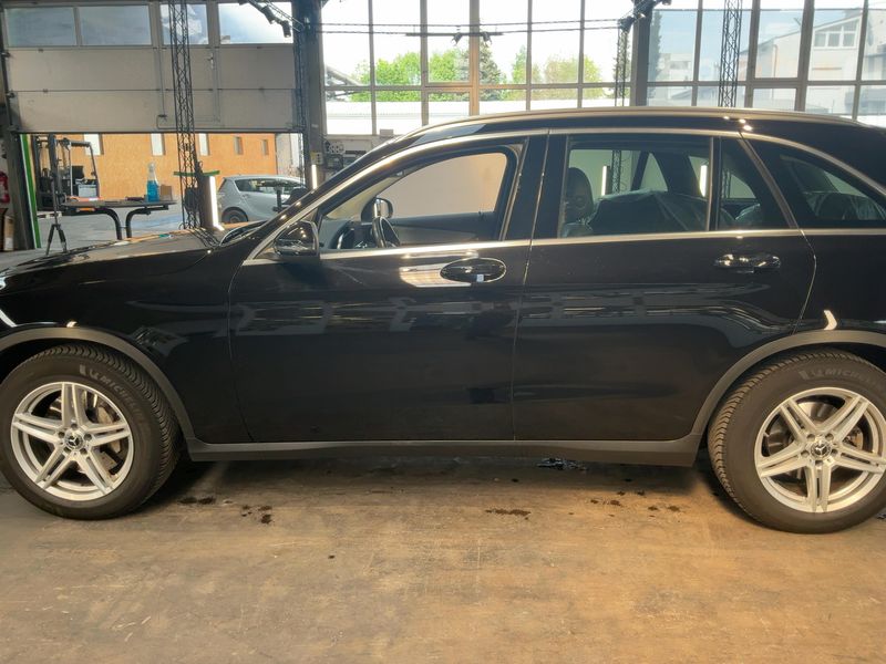 Mercedes-Benz GLC-Klasse GLC 250 4Matic AMG Line 2019 – снимка 4