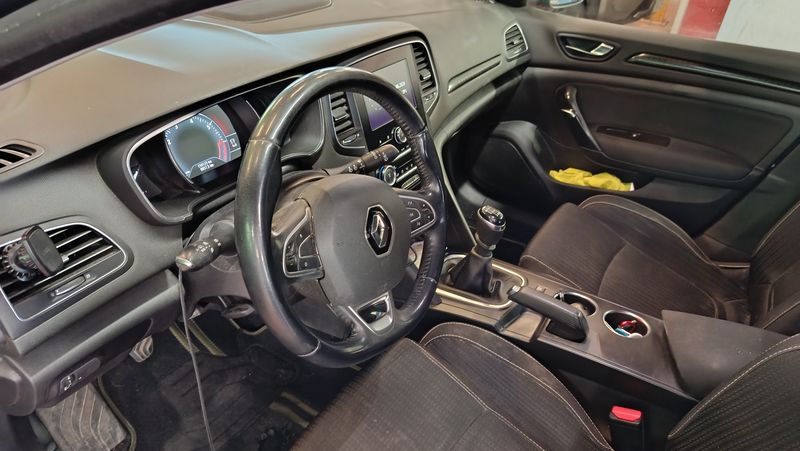 Renault Megane 1.2 TCe Energy Zen 2016 – снимка 25