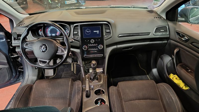 Renault Megane 1.2 TCe Energy Zen 2016 – снимка 17