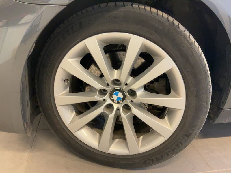 BMW 5er 520d xDrive 2016 – снимка 15