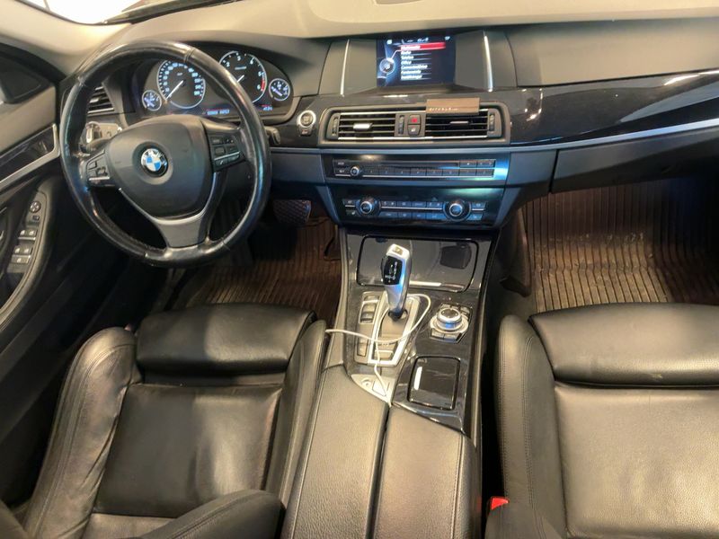 BMW 5er 520d xDrive 2016 – снимка 12