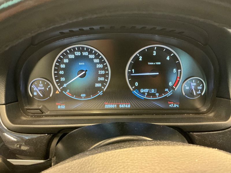 BMW 5er 520d xDrive 2016 – снимка 13