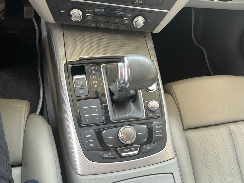 Audi A6 2.0 TDI 2011 – снимка 24