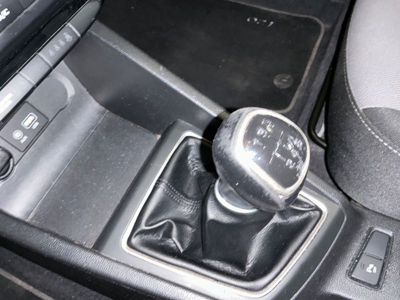 Hyundai i20 1.4 CRDi Intuitive 2017 – снимка 27