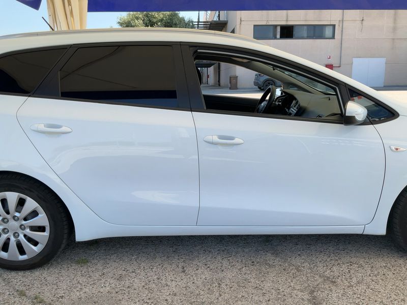 Kia cee'd 1.4 CRDi SW Active 2015 – снимка 10