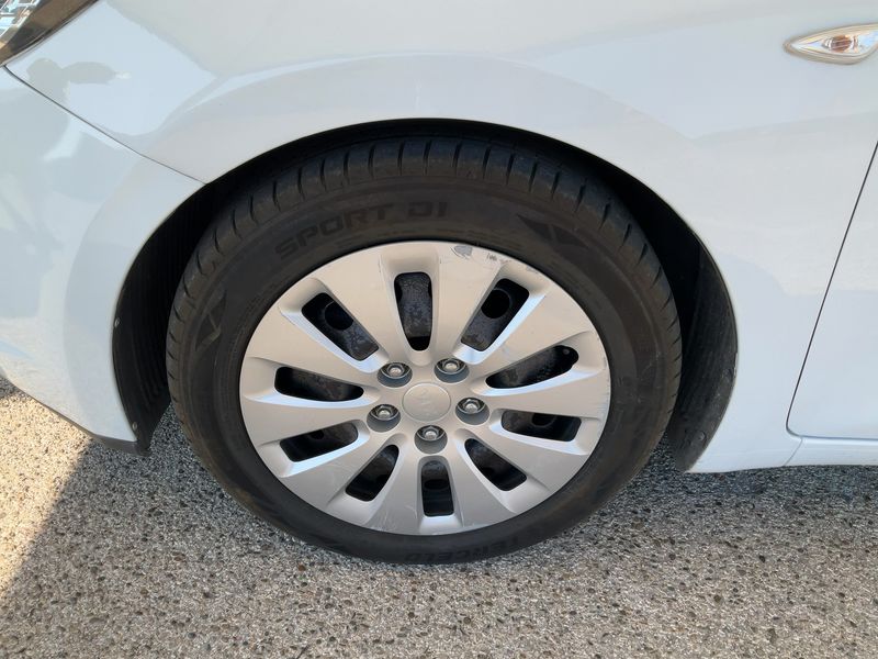 Kia cee'd 1.4 CRDi SW Active 2015 – снимка 3