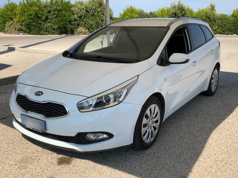 Kia cee'd 1.4 CRDi SW Active 2015 – снимка 1