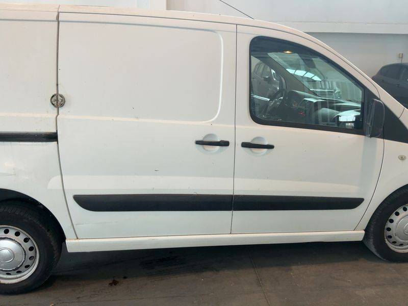 Fiat Scudo 2.0 JTDM 12 L1H1 130 Multijet 2015 – снимка 10
