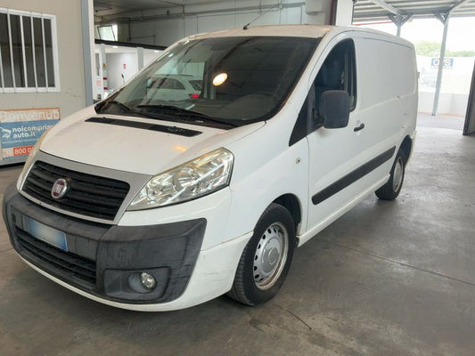 Fiat Scudo 2.0 JTDM 12 L1H1 130 Multijet 2015 – снимка 1