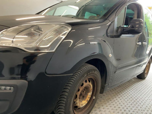 Citroen Berlingo 1.6 Blue-HDi Selection 2016 – снимка на щета 2