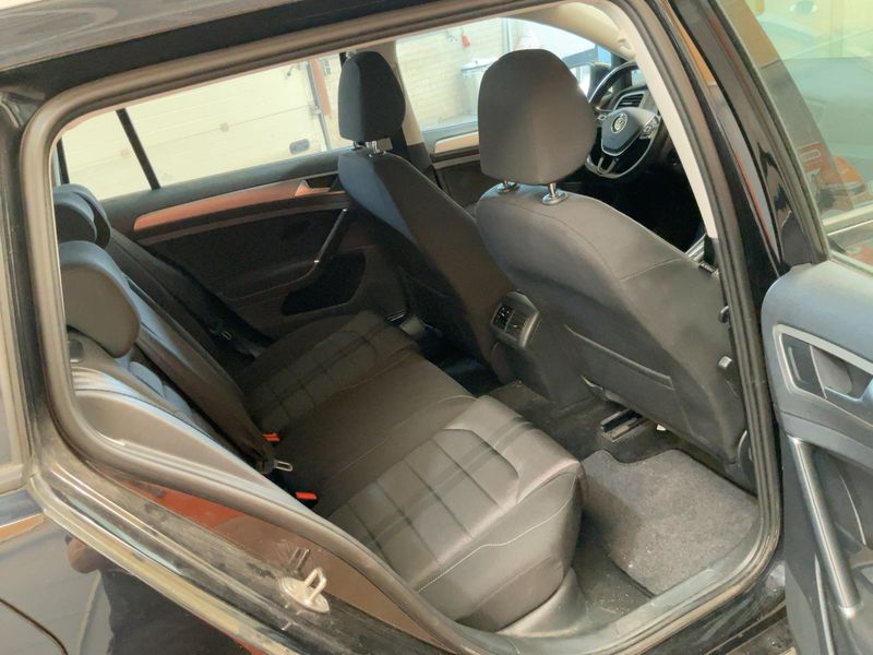 Volkswagen Golf VII 1.0 TSI Comfortline BlueMotion Tech 2015 – снимка 19