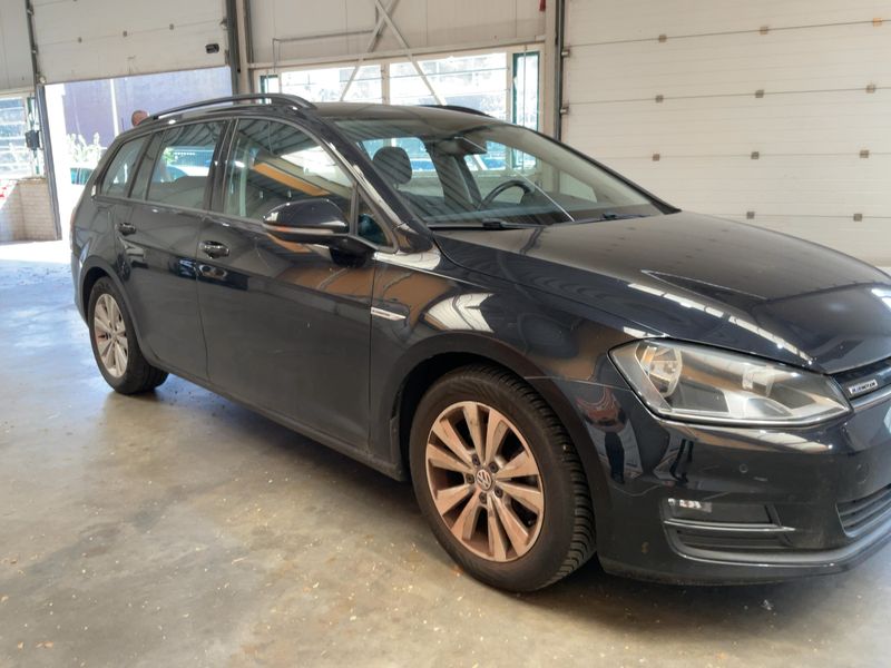 Volkswagen Golf VII 1.0 TSI Comfortline BlueMotion Tech 2015 – снимка 12