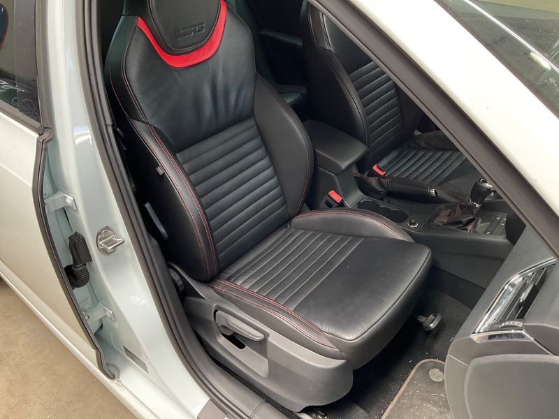 Skoda Octavia 2.0 TDI RS 2016 – снимка 22