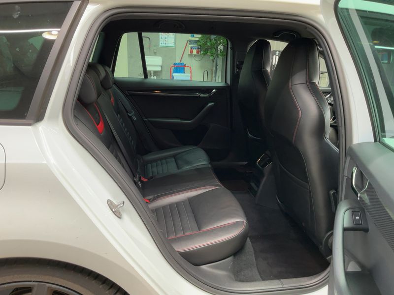 Skoda Octavia 2.0 TDI RS 2016 – снимка 20