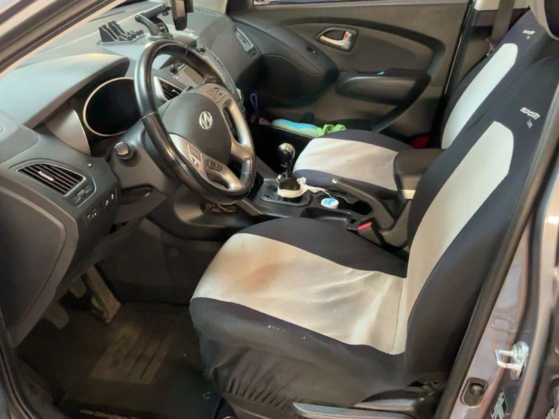 Hyundai ix35 2.0 CRDi Style 2WD 2012 – снимка 17