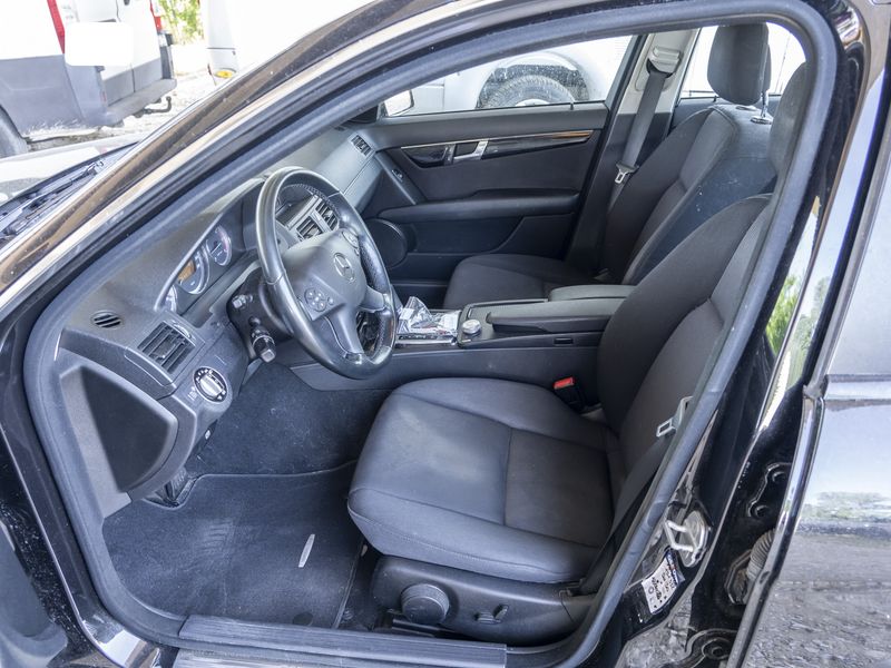 Mercedes-Benz C-Klasse C 220 CDI BlueEfficiency Classic 2010 – снимка 17